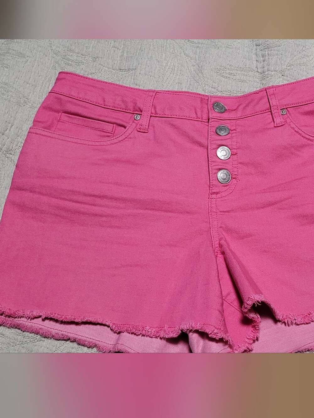 💚10 for $10💚 Bundle and save Pink Button-Front Denim Shorts